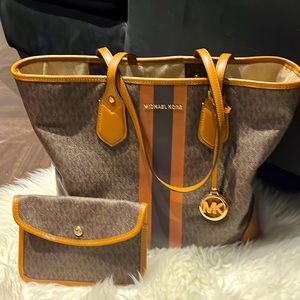 Michael Kors Brown and Black Large Eva tote